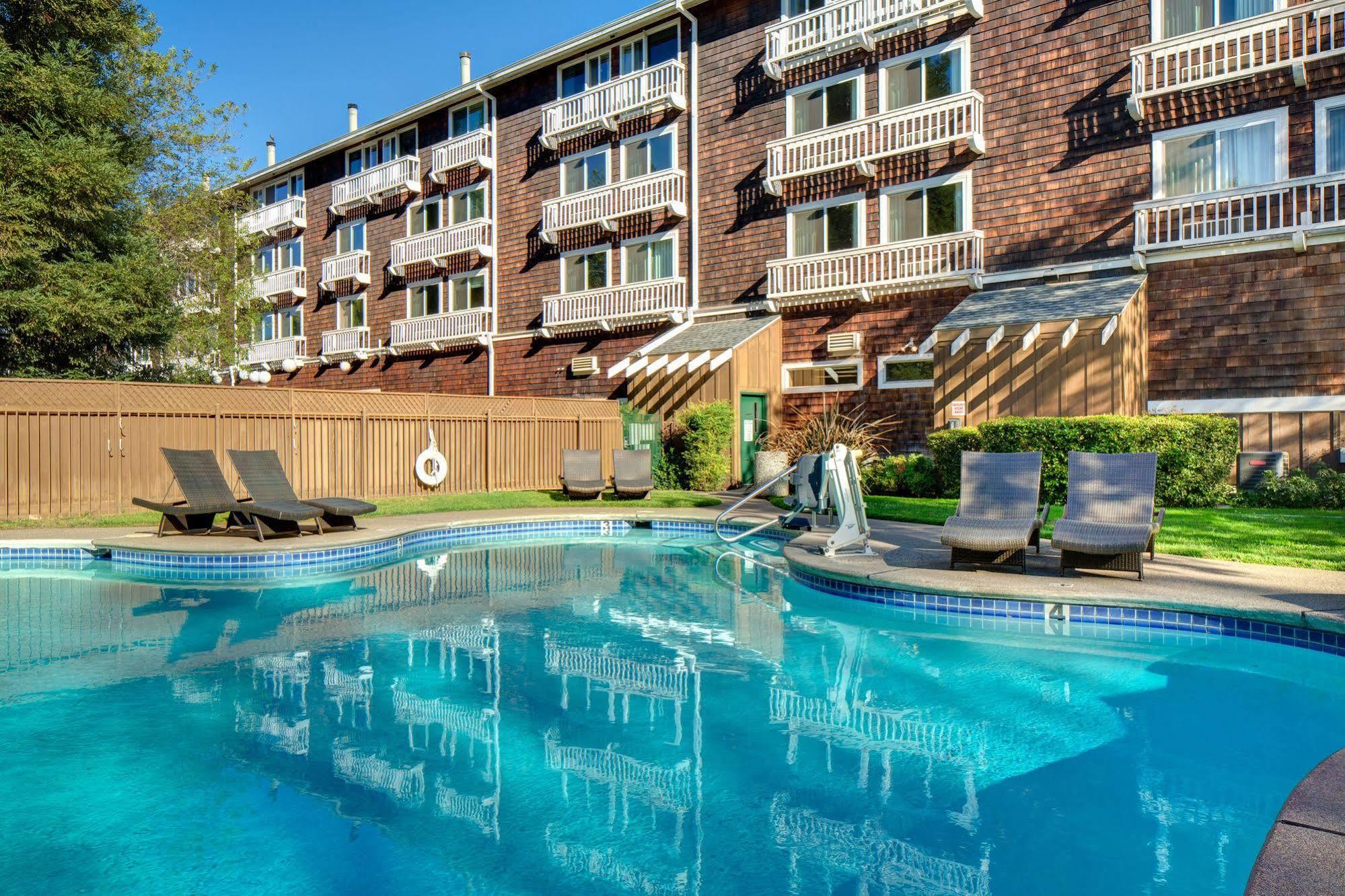 Lake Natoma Inn Folsom Exteriér fotografie